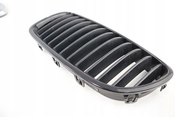 BMW 5 Series F10 F11 Left Grill 51712165539 OEM image 5