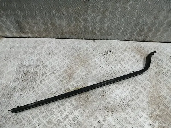 Rechter schuifdeurrail OEM 1401318980 - Gebruikt image 2