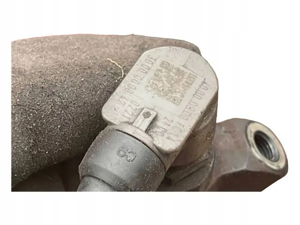 Injektor Toyota Avensis T270 236700r041 image 7