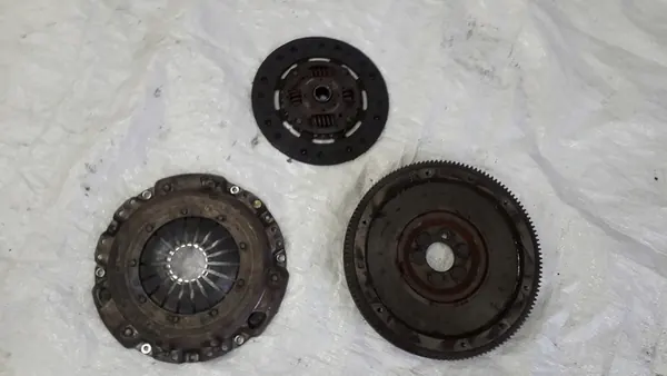 Embreagem completa GOLF IV BORA SKODA SEAT 2.0 8V 068105271F image 3