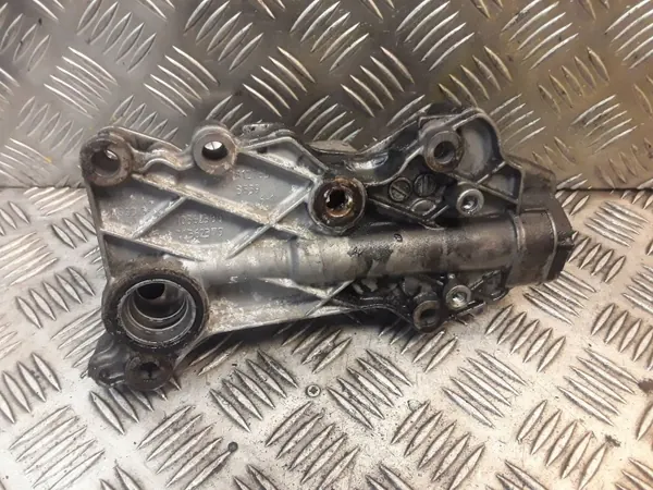 Mercedes-Benz C W204 Öljynjäähdytin OEM 6511800665 image 4