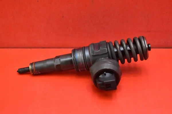 Injectiepomp OEM 038130073BP voor Skoda Praktik 1.4 TDI image 2