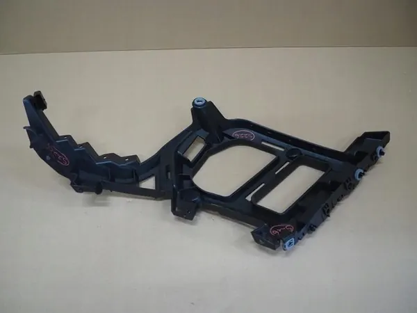 Deslizamento de montagem do para-choque traseiro esquerdo Peugeot 3008 II image 3