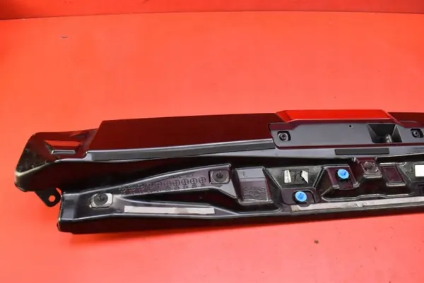 Spoiler OEM 96032-5SK0A con luz stop para Nissan Leaf image 8