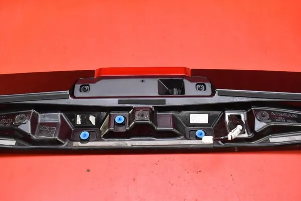 Spoiler OEM 96032-5SK0A con luz stop para Nissan Leaf image 9