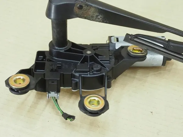 Heckwischermotor Ford Fiesta MK6 01-07 image 2