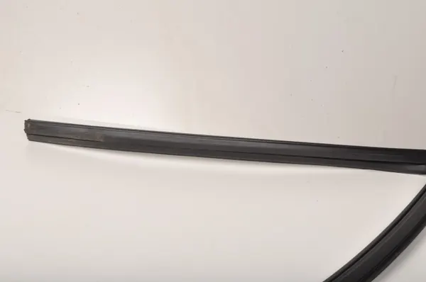 Volvo XC60 II oven tiiviste OEM 31856284 Oikea etu image 5