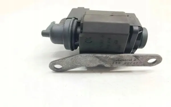 Audi OE 059906629D Unterdruckventil - Gebraucht image 3