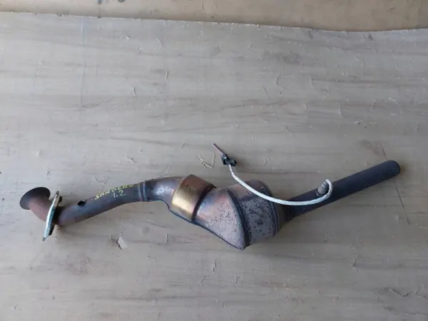 Catalyseur OEM 208024159R pour Dacia Sandero II image 2