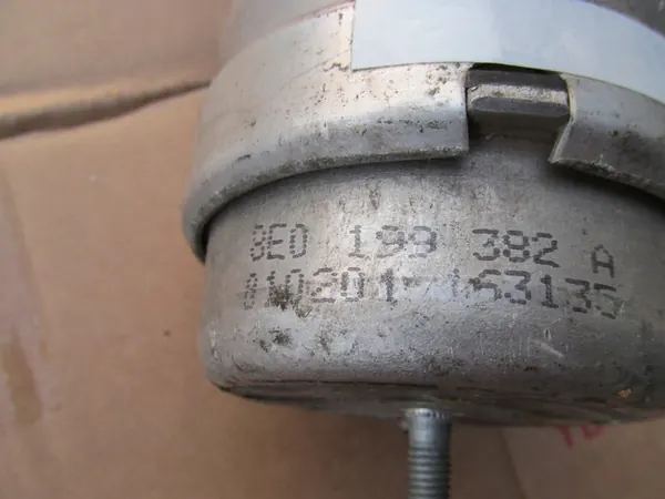 Soporte de motor Audi A4 B6 B7 1.6 1.8 T 2.0 ALT OEM image 2