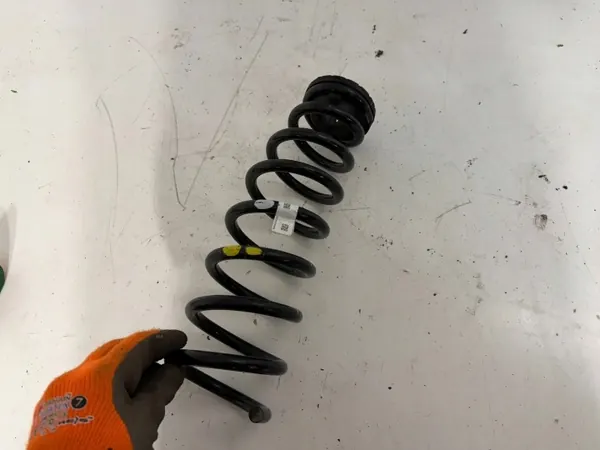 Kia Sportage V taka-iskun jousi OEM 55330-CJCA0 image 3