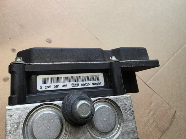 ABS-pump OEM 0265951015 för Opel Corsa D image 3