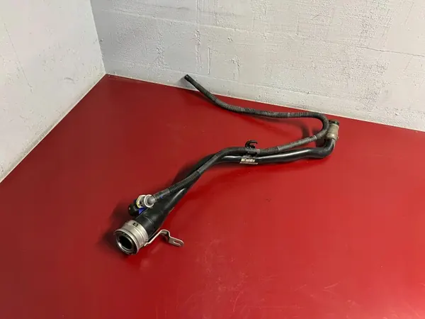 Pescoço de Abastecimento BMW OEM 7346522 - Usado image 2