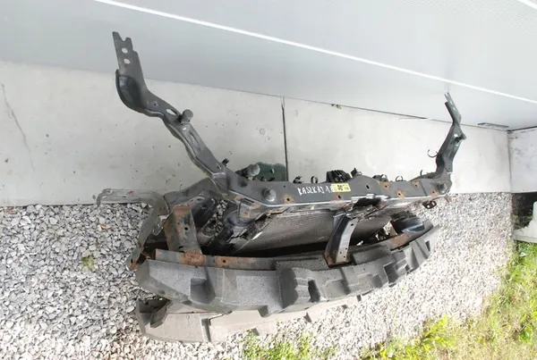 Radiatore anteriore Qashqai J10 Lift 1.6 DCI image 3