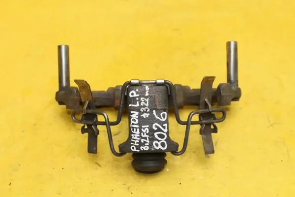 Klemmhalterung OEM 8026 JARZMO VW Links vorne image 5