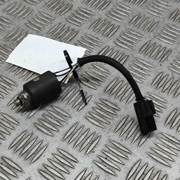 Capteur de pression A/C OEM LMB7657AA pour Aston Martin DB7 image 2