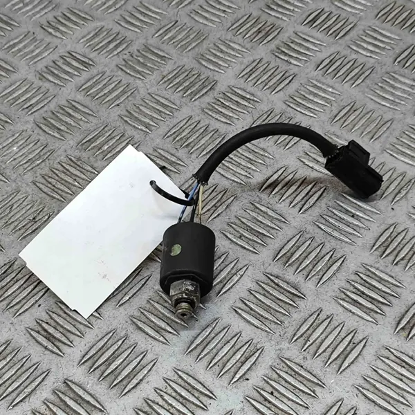 Capteur de pression A/C OEM LMB7657AA pour Aston Martin DB7 image 4