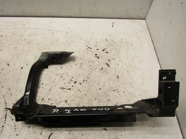 Jaguar XE X760 R-Sport Rechter Koplampbeugel OEM 3210042 image 2