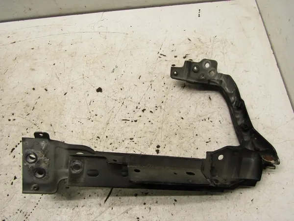Jaguar XE X760 R-Sport Rechter Koplampbeugel OEM 3210042 image 3