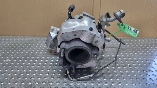 Turboaggregat Audi A8 D4 4.2 TDI 284kW/385PS Höger Sida OEM image 4