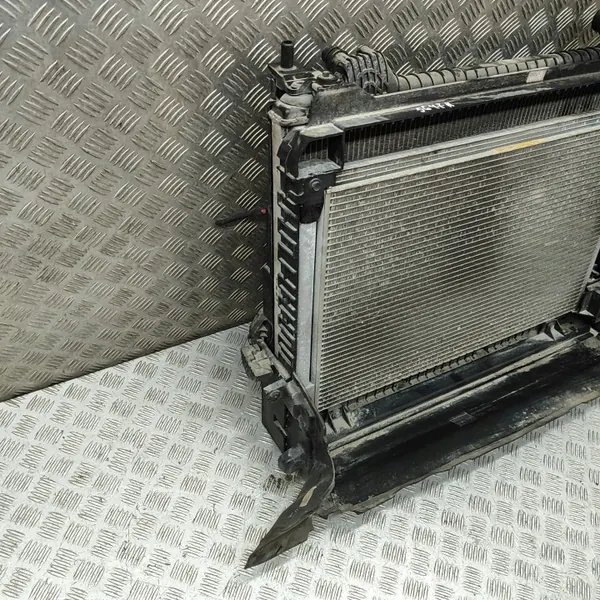 Peça refrigeração Jaguar F-Pace OEM HK838C607AF Usada image 3