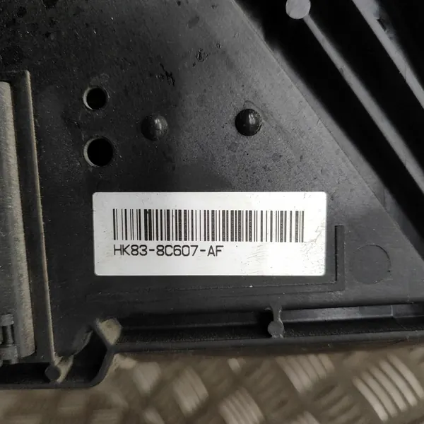 Peça refrigeração Jaguar F-Pace OEM HK838C607AF Usada image 8