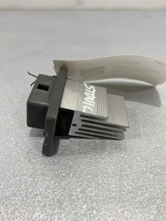 Kia Stonic Blazervoorschakelweerstand OEM FBZ18128 - Gebruikt image 2