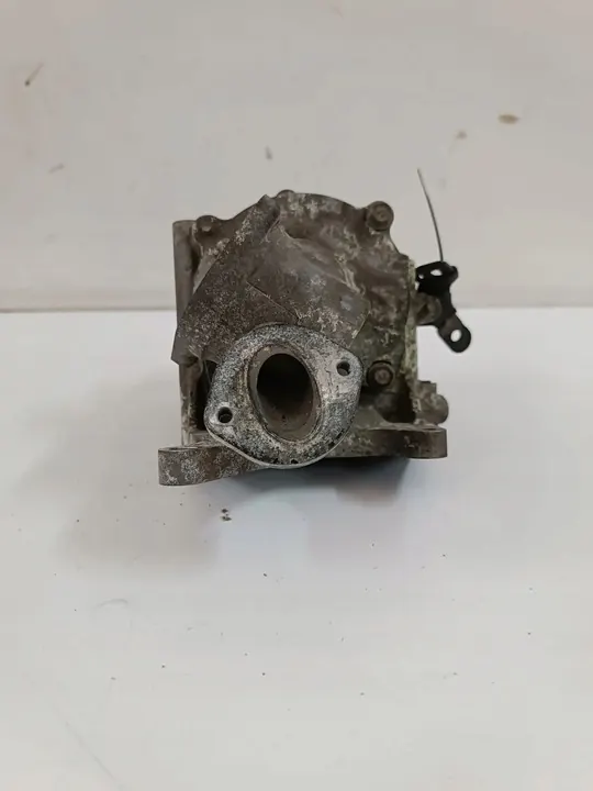 Vattenpump Opel Astra K OE 55493045 image 2