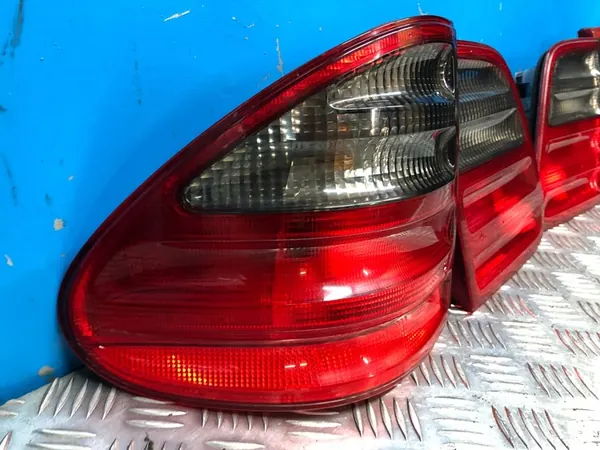 MERCEDES W210 LIFT KOMBI AVANTGARDE ACHTERLAMPENSET OEM image 2