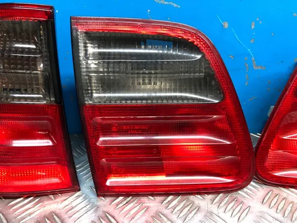 MERCEDES W210 LIFT KOMBI AVANTGARDE ACHTERLAMPENSET OEM image 4