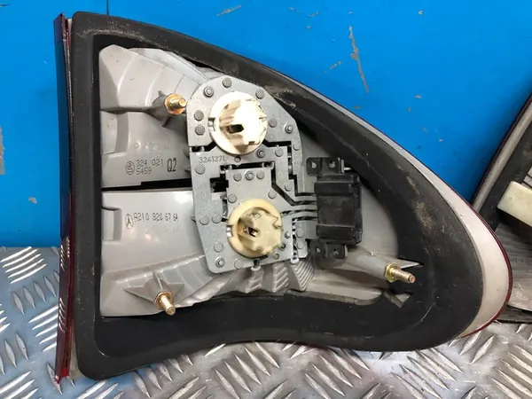 MERCEDES W210 LIFT KOMBI AVANTGARDE ACHTERLAMPENSET OEM image 8
