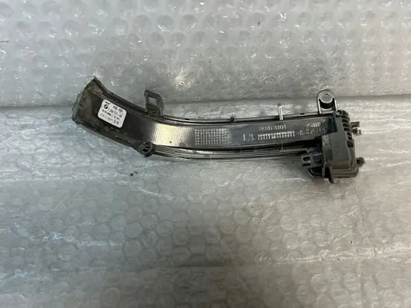 Indicador de espelho esquerdo BMW F40 7280771 image 2