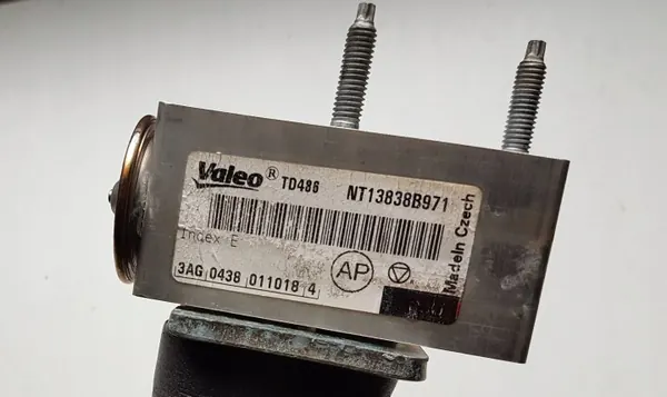 Citroen C3 ilmastointihöyrystin OEM T31674C - Käytetty image 5