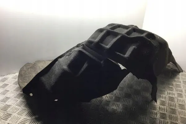 Vänster bakhjulskåpa AUDI A4 (8K2, B8) 8K0810171B image 4