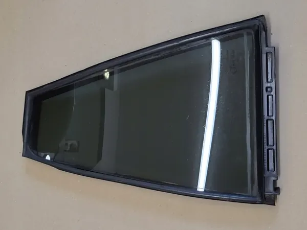 Cristal Puerta Izquierda Trasera Toyota OE 68189-0F01 image 2