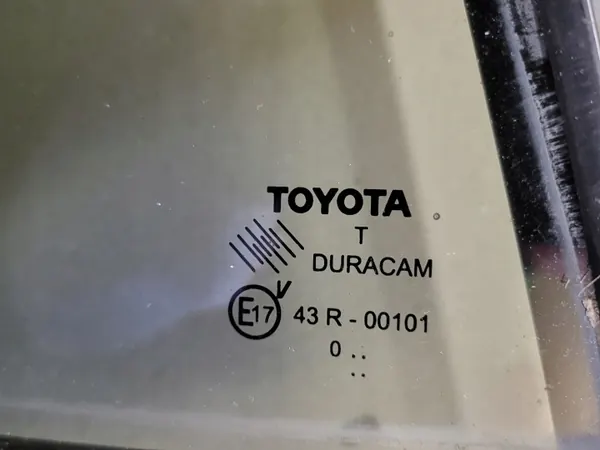 Cristal Puerta Izquierda Trasera Toyota OE 68189-0F01 image 3