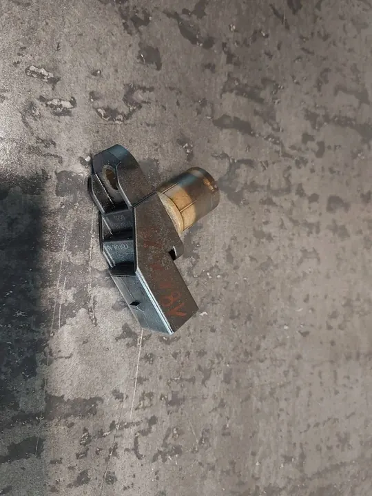 Sensor de posición del árbol de levas BMW 3 E46 320d Diesel OEM 7794646-02 image 2