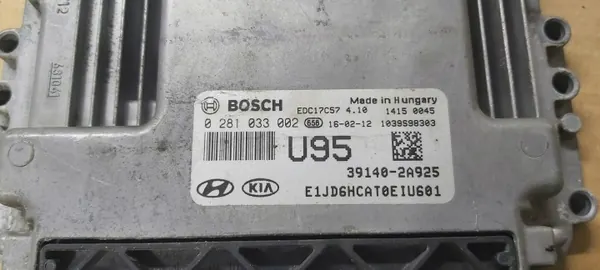 Calculateur Moteur OEM 0281033002 pour Kia Ceed image 4