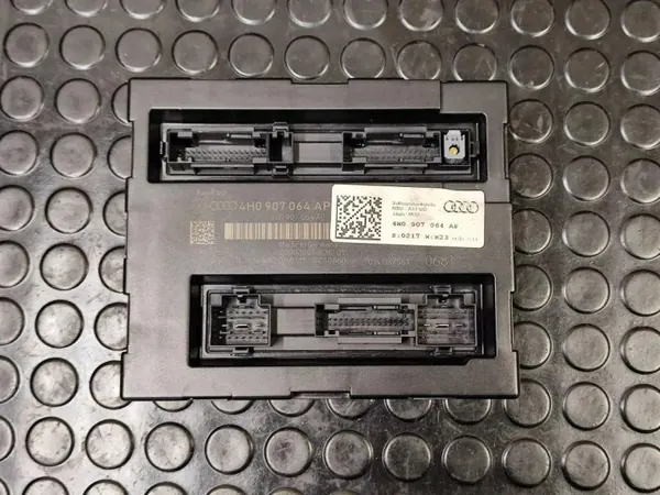 Module Confort Audi A6 Avant OEM 4H0907064AP image 3