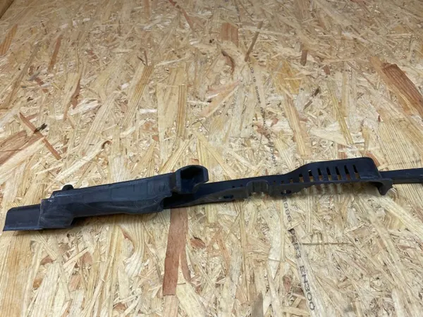 OEM 31479547 Etu Oikea Lokasuoja Volvo S60 III image 3