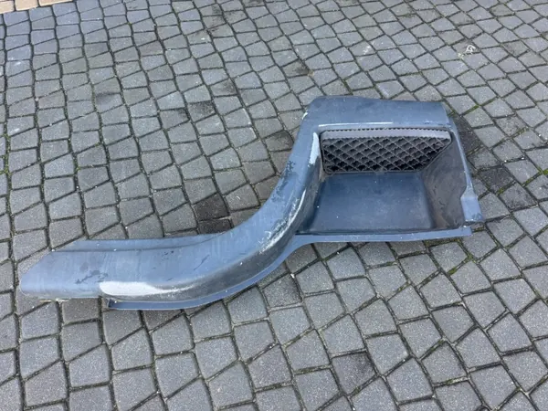 Iveco Eurocargo Vasen Porras OEM - Käytetty Kunnossa image 3