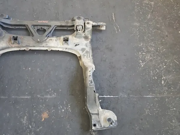 Soporte de motor Mercedes W169 2.0 CDI image 2