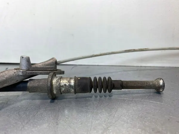 Cable de freno de mano Mazda OEM FBZ23888 - Usado image 4
