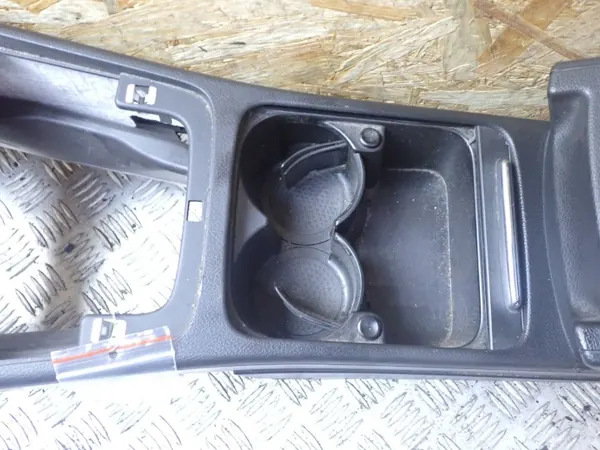 Apoio de braço consola central OEM 3C0863319AG Volkswagen Passat image 4