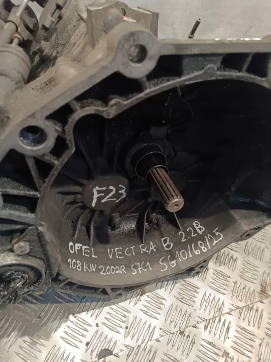 Boîte de vitesses F23 pour Opel Vectra B 2.2 2002 - Occasion image 3