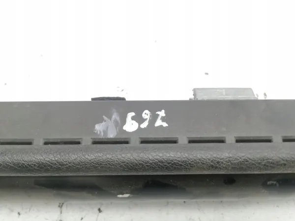 Store de coffre Porsche Cayenne 2005 OEM 7L5861691001B image 3