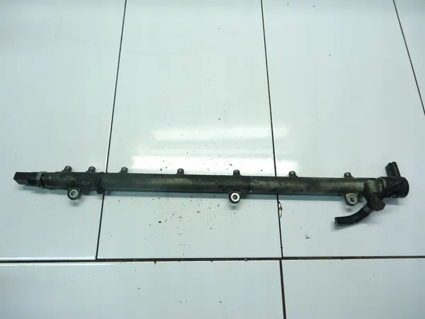 RAMPE D'INJECTION MERCEDES W211 3.2CDI A6130700195 image 2