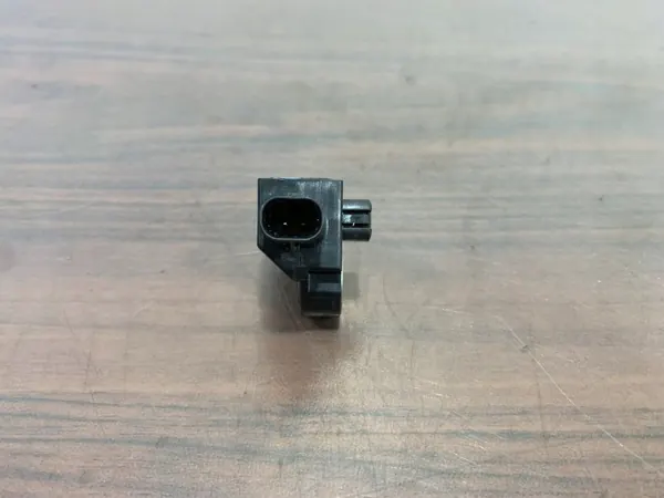 Subaru Outback Airbag-Sensor OEM 98231VC001 image 5