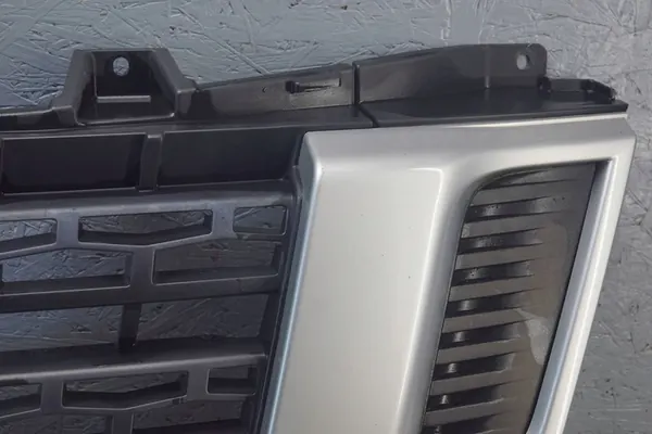 Grade dianteira NISSAN NV 400 62310-BZ50A image 3