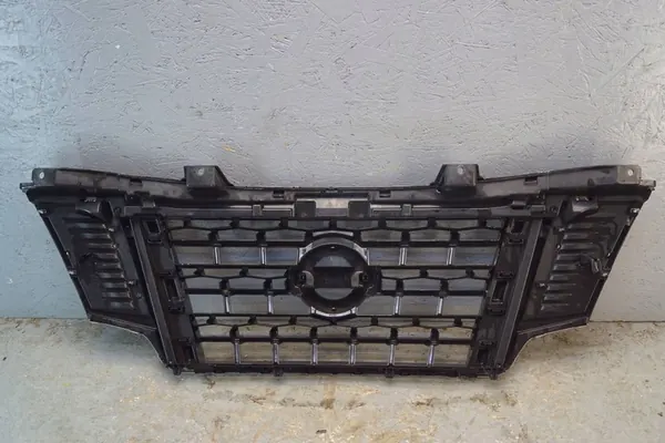 Grade dianteira NISSAN NV 400 62310-BZ50A image 9
